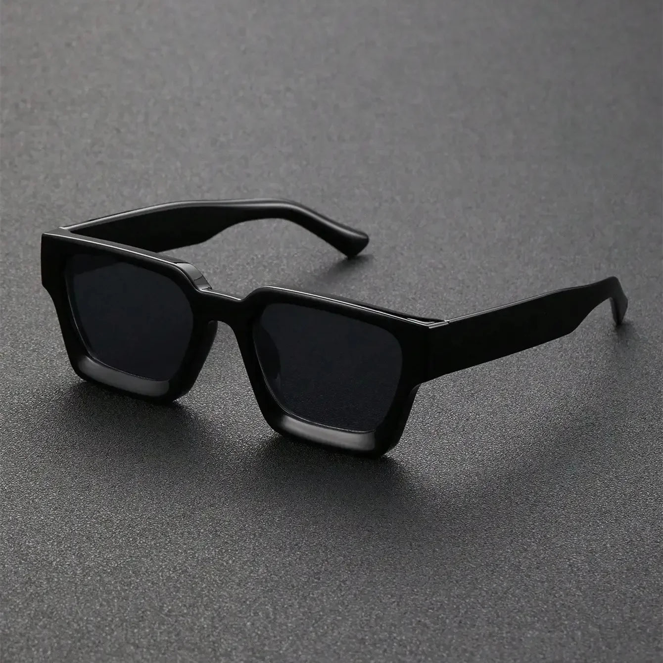 Retro Black Luxury Sunglasses Men