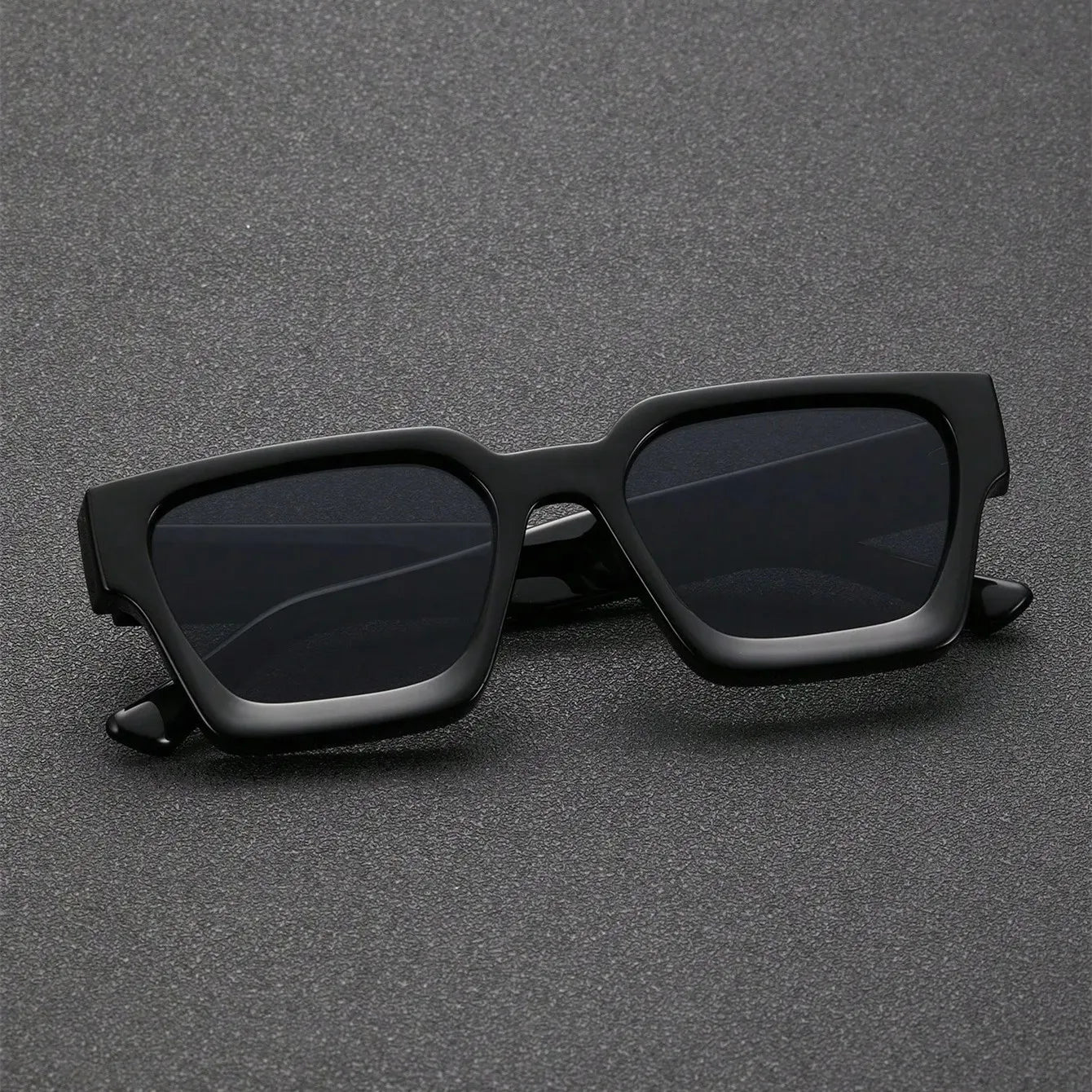 Retro Black Luxury Sunglasses Men