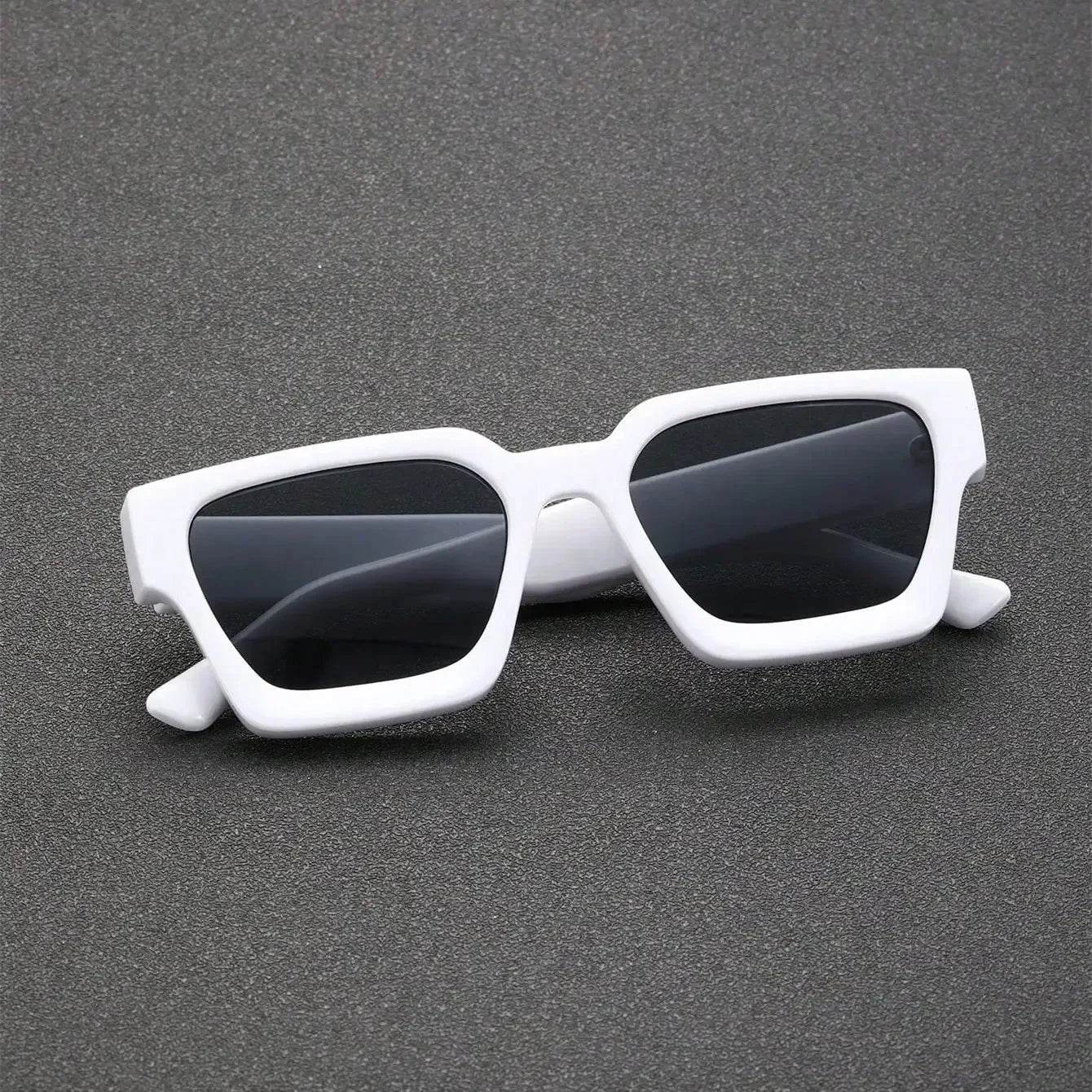 Retro Black Luxury Sunglasses Men